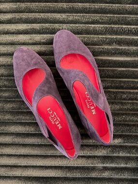 Sesto Meucci Navy Suede Flats with Red Insole